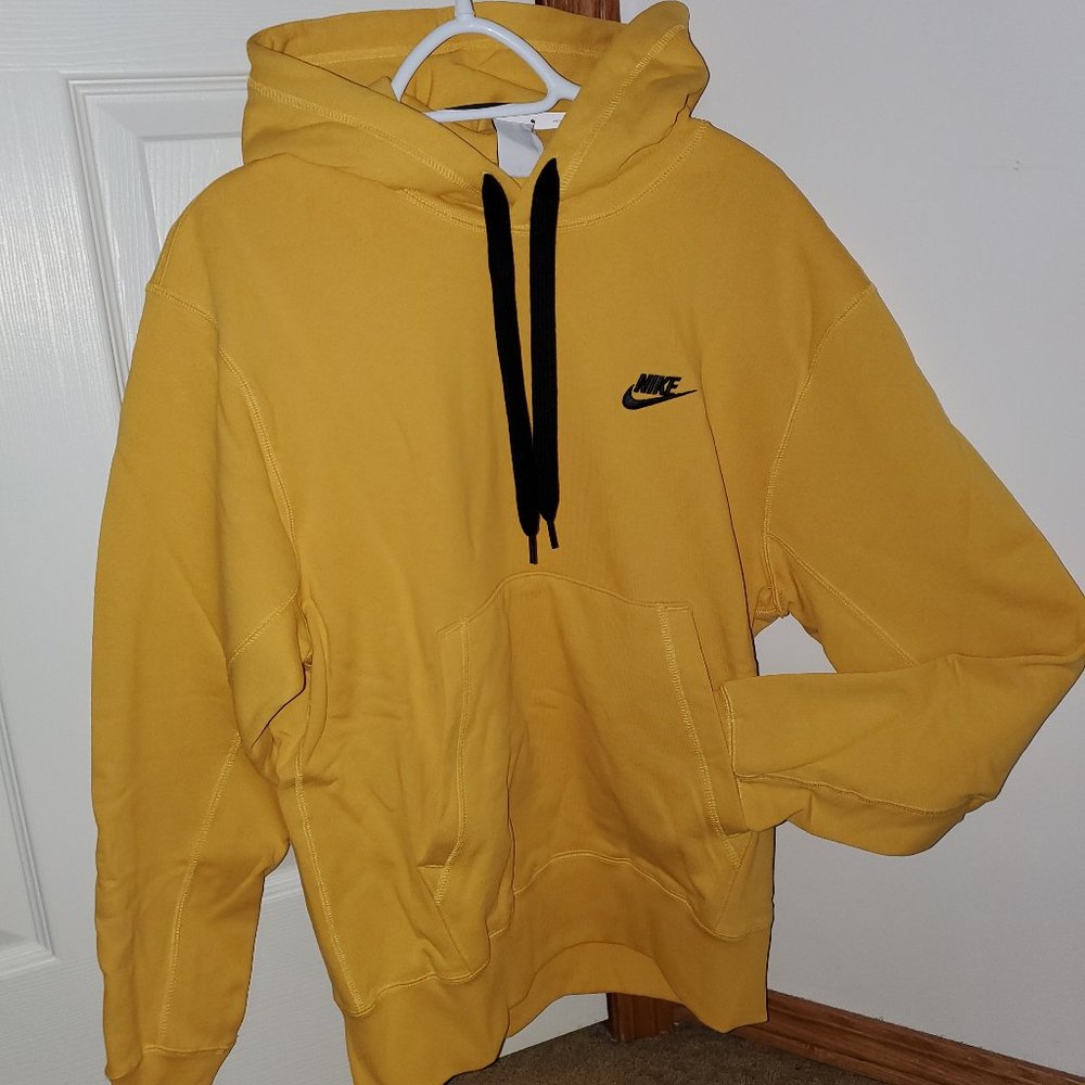 Men's M Nike  Pullover Hoodie Sweatshirt Pollen ~Especial Edition 2021~